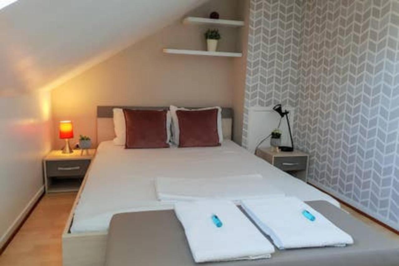 Le Duplex - Hyper Centre - Gare - Wifi - Netflix - Disney + Аннесі Екстер'єр фото